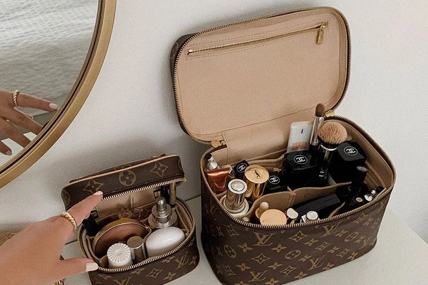 8 Types of Toiletry Bags — Custom cosmetic bag and makeup bag programme