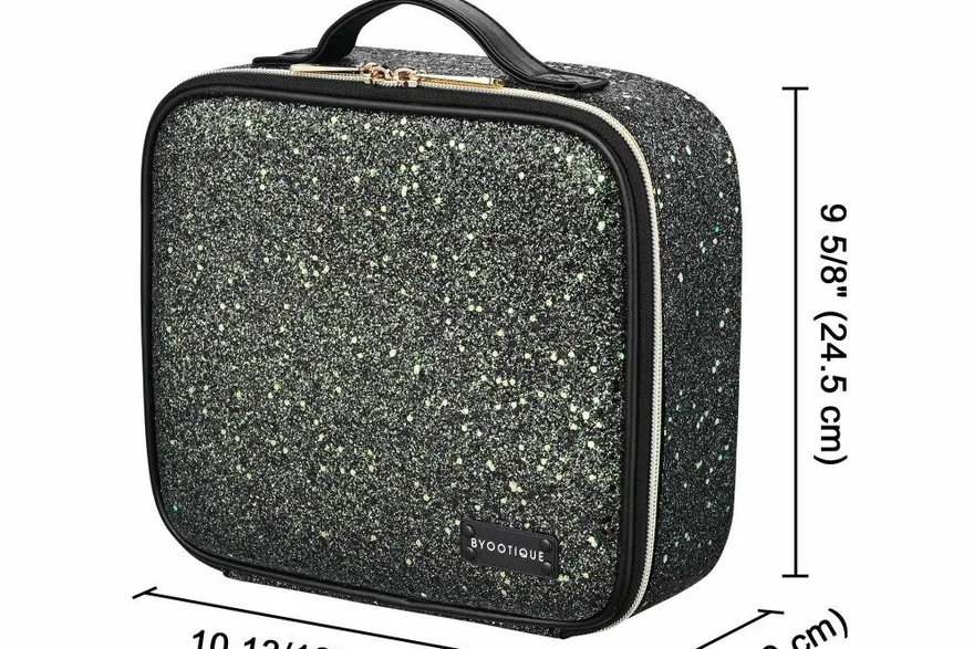Cosmetic Bags for College Students — Bulk cosmetic bag production detail